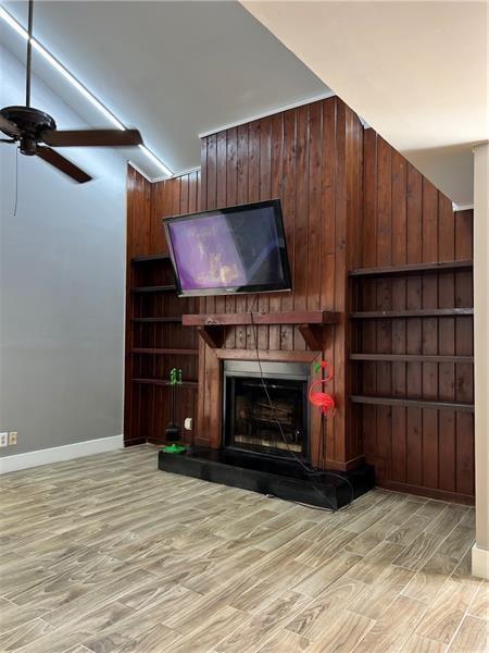 Image 9 of 29 For 3947 Coral Springs Dr  22