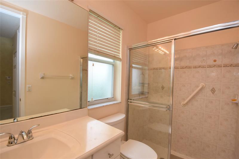 Image 37 of 59 For 10254 Utopia Cir W