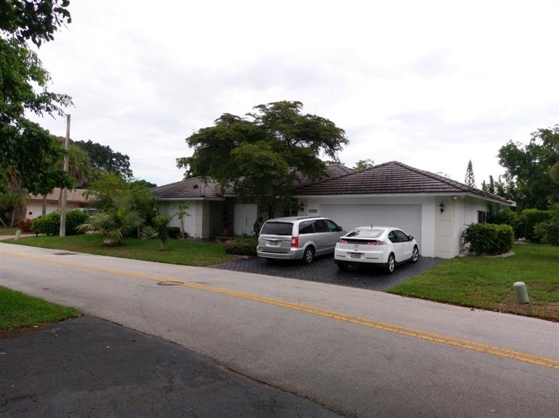 Details for 4802 Queen Palm Ln, Tamarac, FL 33319