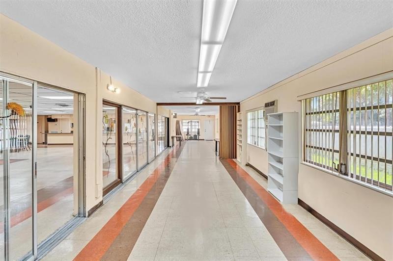 Image 18 of 19 For 9407 70th Pl