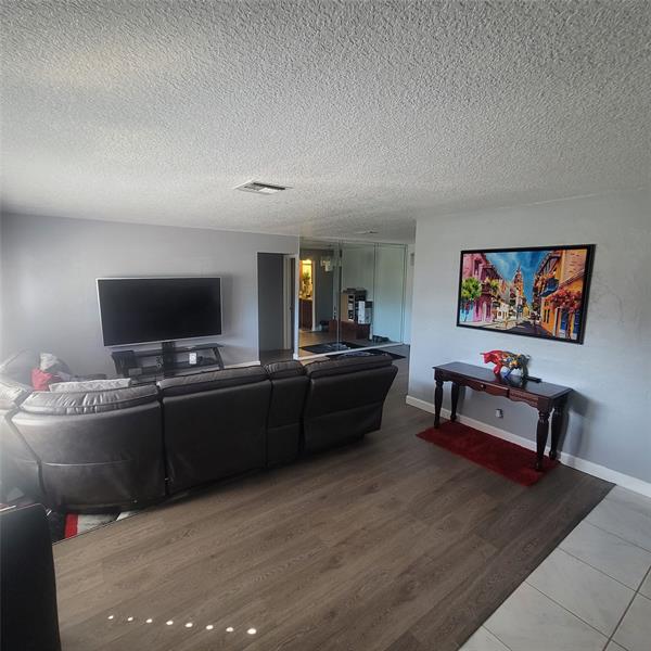 Image 9 of 19 For 9407 70th Pl