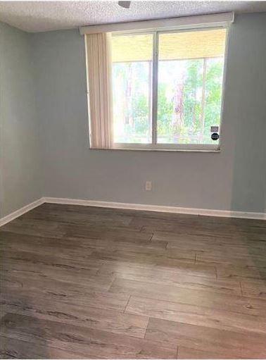 Image 10 of 15 For 3995 Mcnab Rd  103b