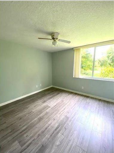 Image 11 of 15 For 3995 Mcnab Rd  103b