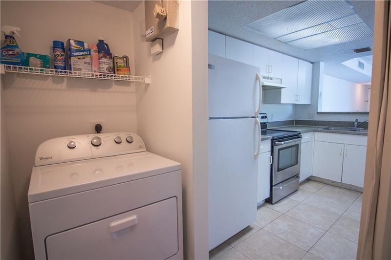 Image 13 of 32 For 5045 Wiles Rd  205