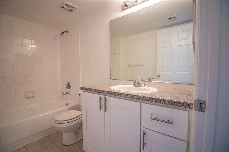 Image 14 of 32 For 5045 Wiles Rd  205