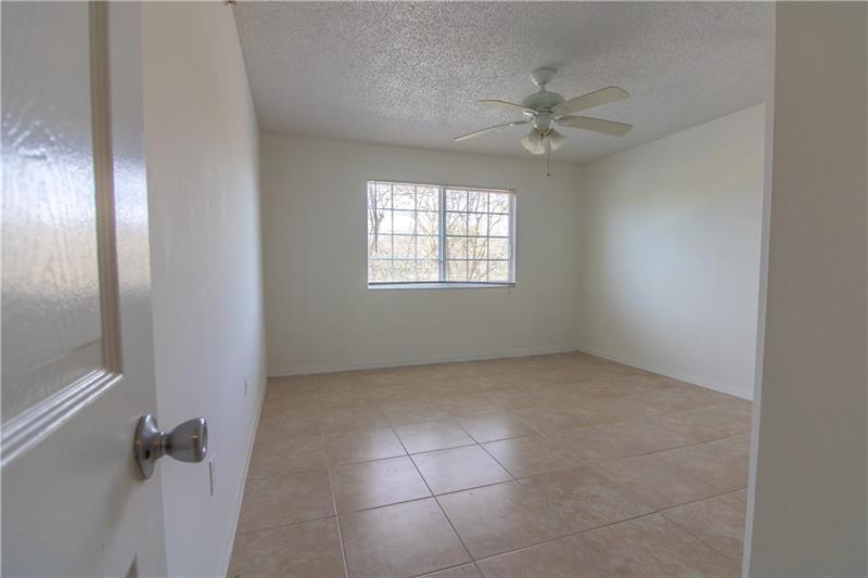 Image 16 of 32 For 5045 Wiles Rd  205