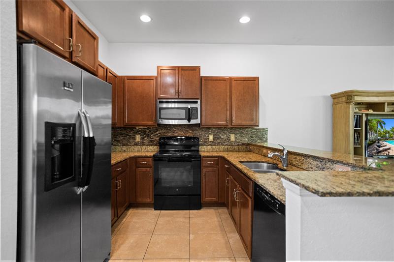 Image 17 of 63 For 450 Greensboro Way