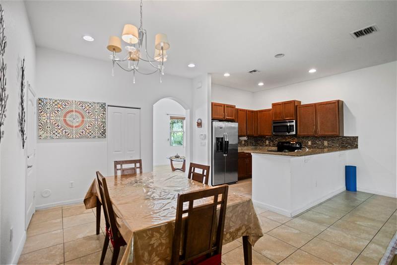 Image 18 of 63 For 450 Greensboro Way