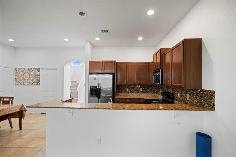 Image 20 of 63 For 450 Greensboro Way