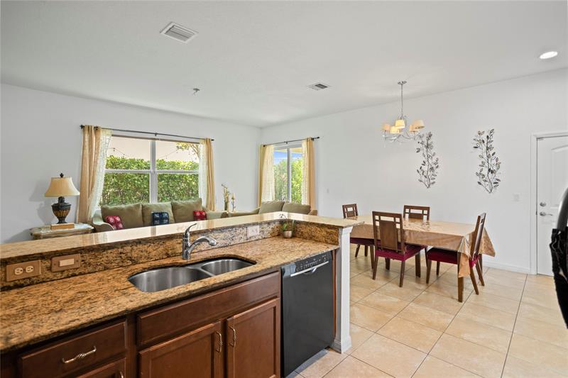 Image 21 of 63 For 450 Greensboro Way