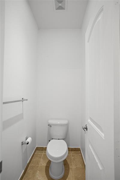 Image 44 of 63 For 450 Greensboro Way