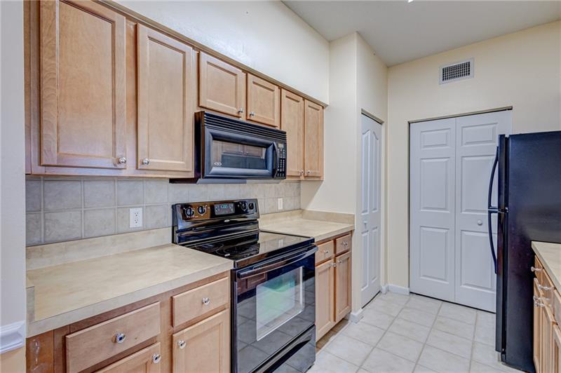 Image 10 of 44 For 9833 Baywinds Dr  7102