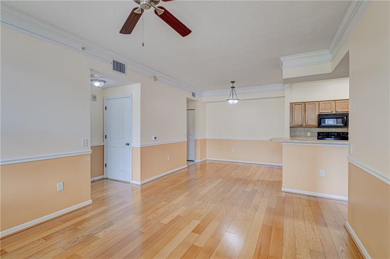 Image 17 of 44 For 9833 Baywinds Dr  7102