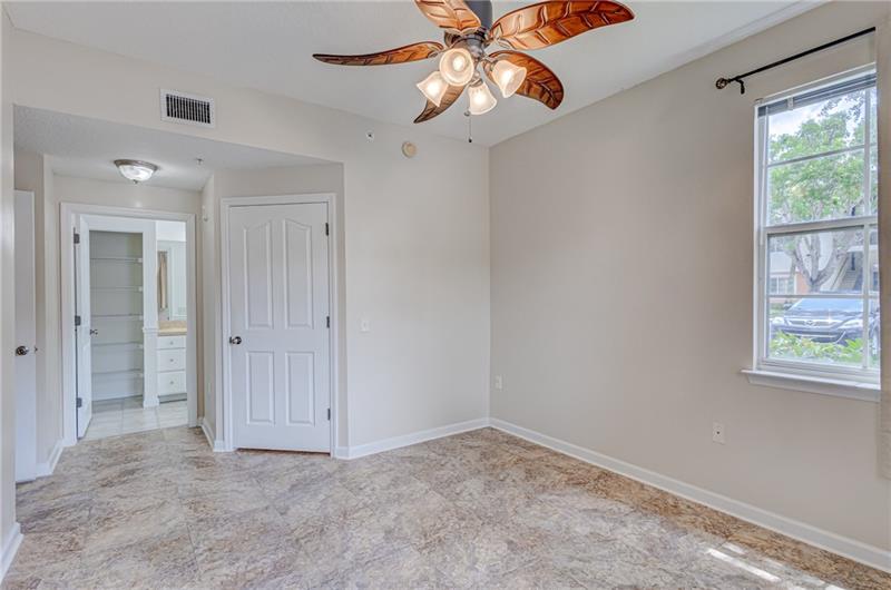 Image 19 of 44 For 9833 Baywinds Dr  7102