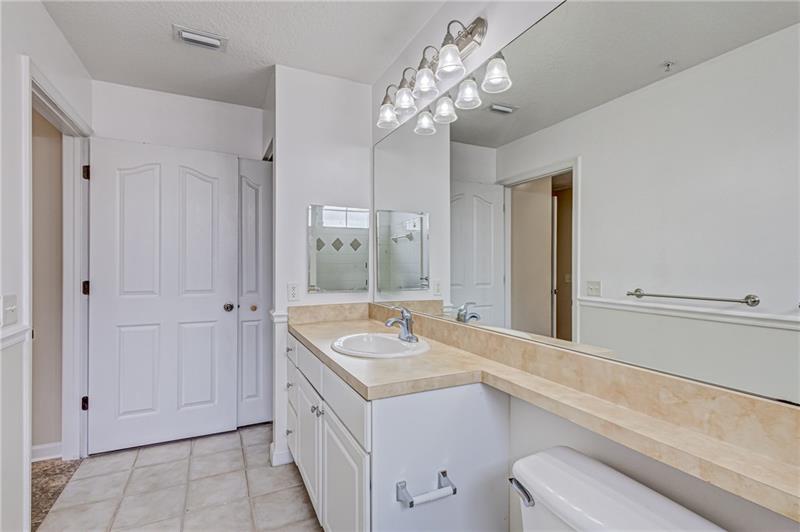 Image 24 of 44 For 9833 Baywinds Dr  7102