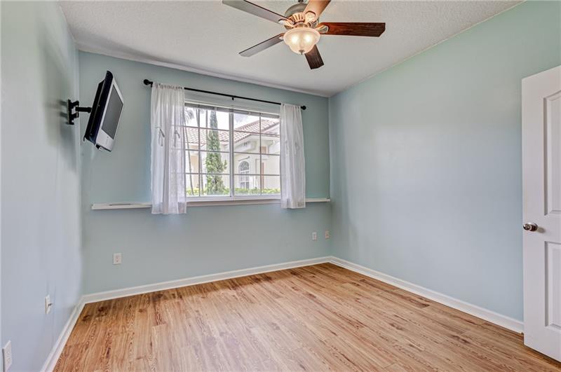 Image 29 of 44 For 9833 Baywinds Dr  7102
