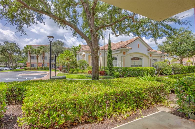 Image 34 of 44 For 9833 Baywinds Dr  7102