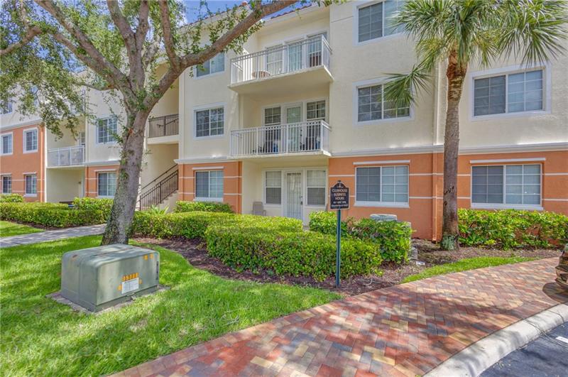 Image 37 of 44 For 9833 Baywinds Dr  7102
