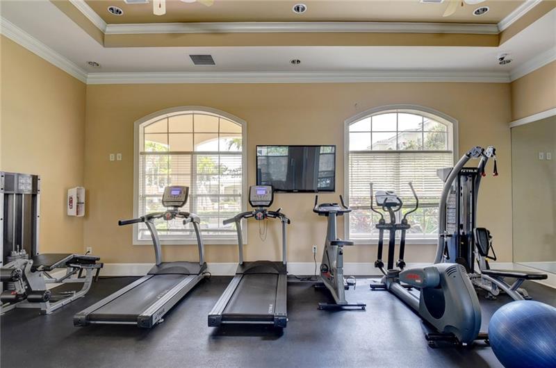 Image 43 of 44 For 9833 Baywinds Dr  7102