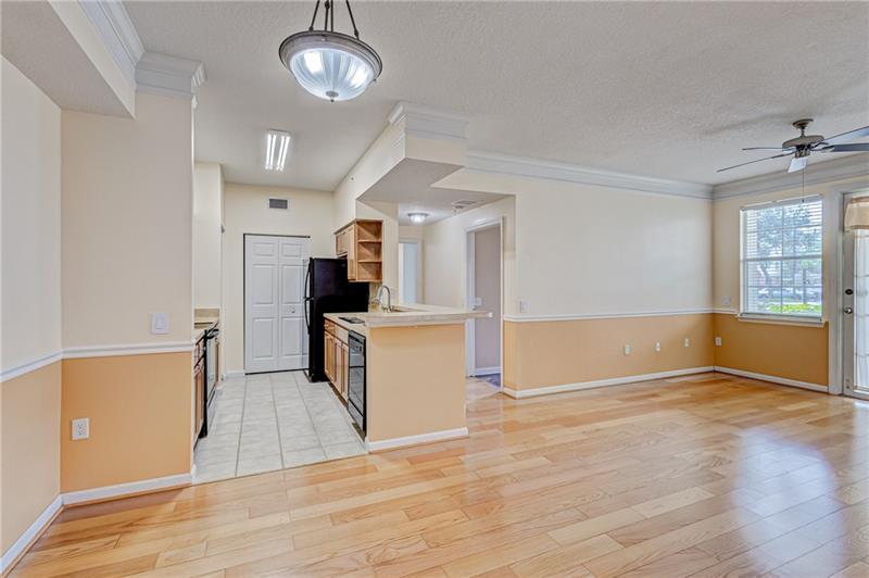 Image 5 of 44 For 9833 Baywinds Dr  7102