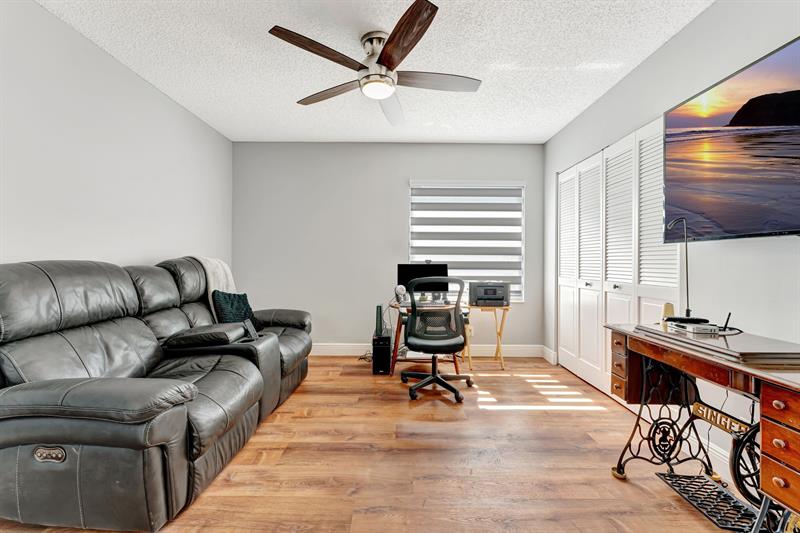 Image 23 of 39 For 9955 52nd St