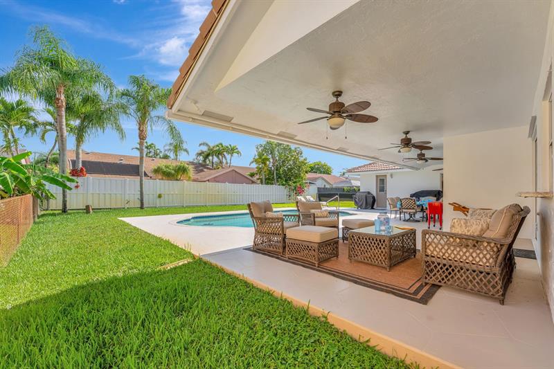 Image 36 of 39 For 9955 52nd St