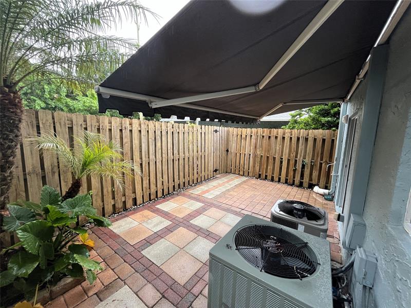 Image 20 of 71 For 1460 18th St  104