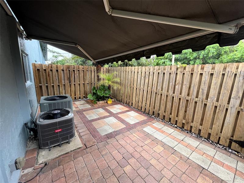 Image 22 of 71 For 1460 18th St  104