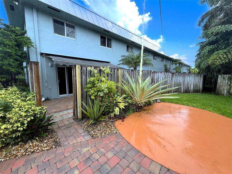 Image 28 of 71 For 1460 18th St  104