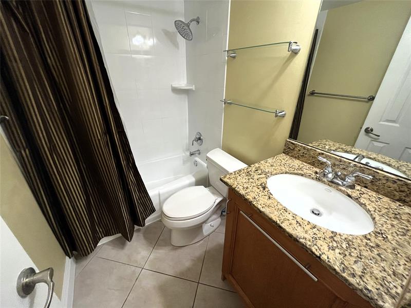 Image 31 of 71 For 1460 18th St  104
