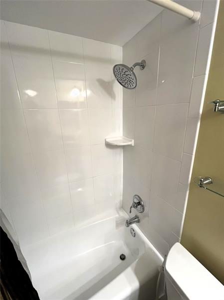 Image 33 of 71 For 1460 18th St  104