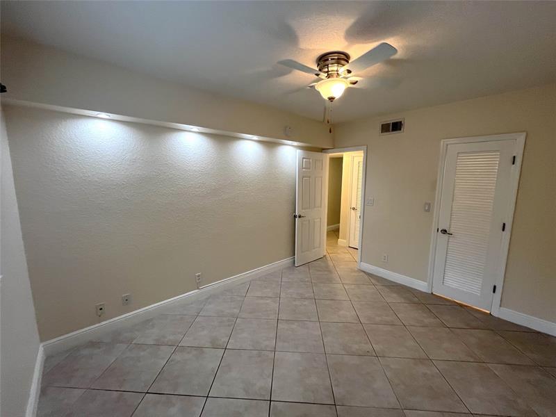 Image 52 of 71 For 1460 18th St  104