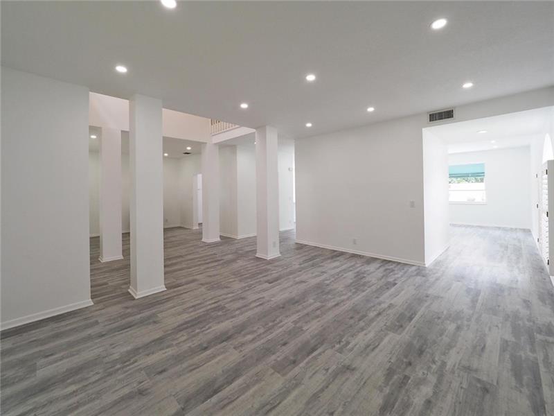 Image 11 of 55 For 10749 Nashville Dr