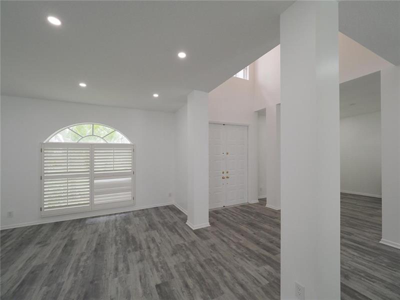 Image 14 of 55 For 10749 Nashville Dr