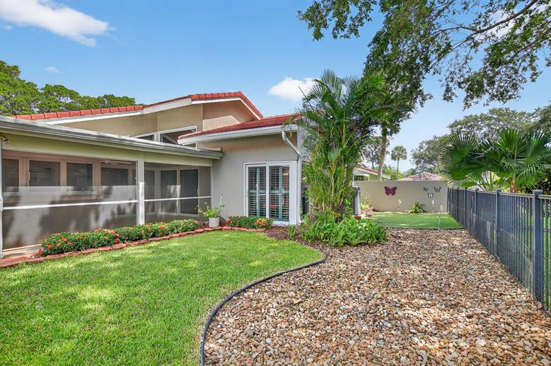 Image 40 of 65 For 2714 Kelly Brooke Lane