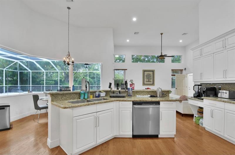 Image 7 of 16 For 2965 Wentworth