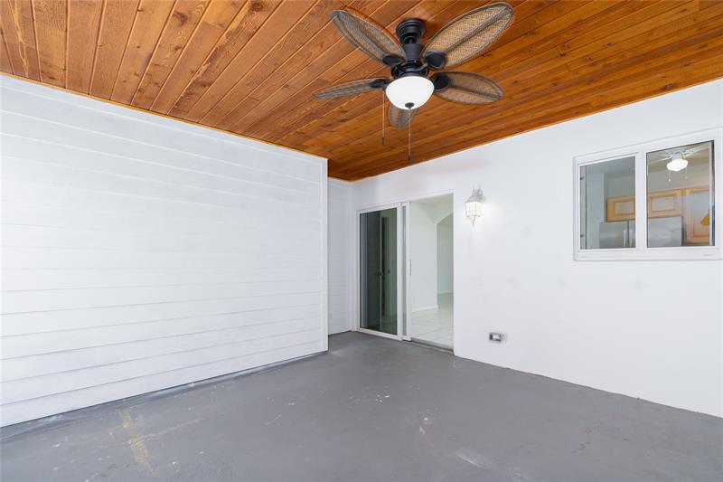 Image 33 of 40 For 516 Whitney Dr