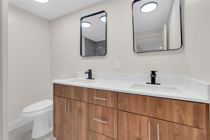 Image 16 of 31 For 11291 16th Ct