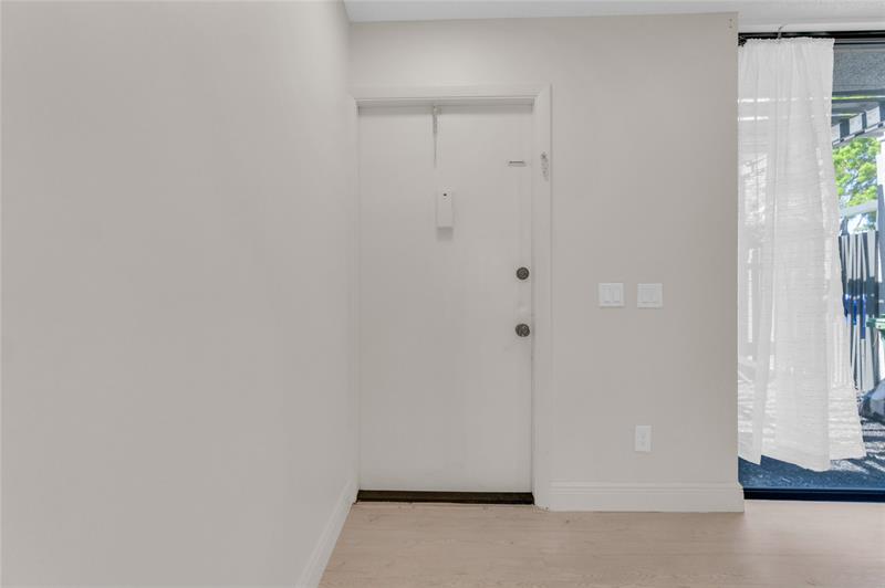 Image 23 of 31 For 11291 16th Ct