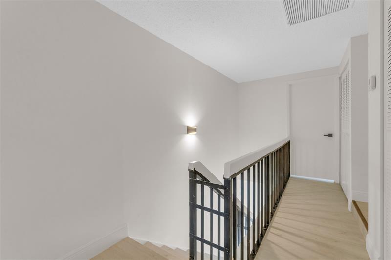 Image 28 of 31 For 11291 16th Ct