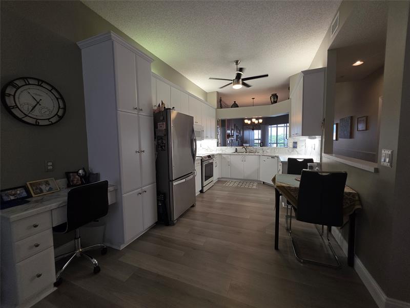 Image 10 of 58 For 7593 Granville Dr  411