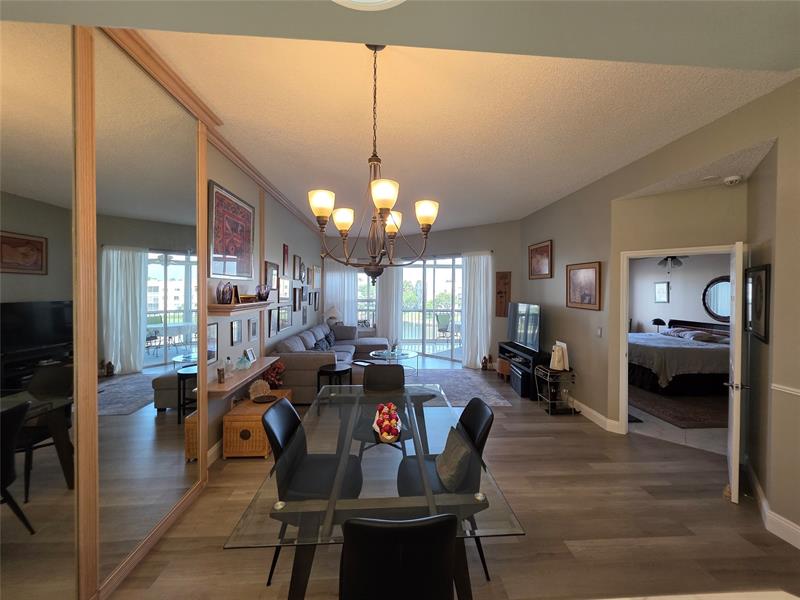 Image 11 of 58 For 7593 Granville Dr  411