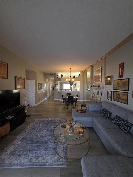 Image 19 of 58 For 7593 Granville Dr  411