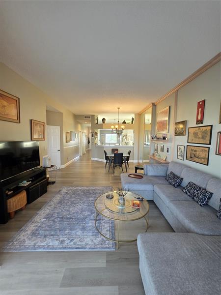 Image 20 of 58 For 7593 Granville Dr  411