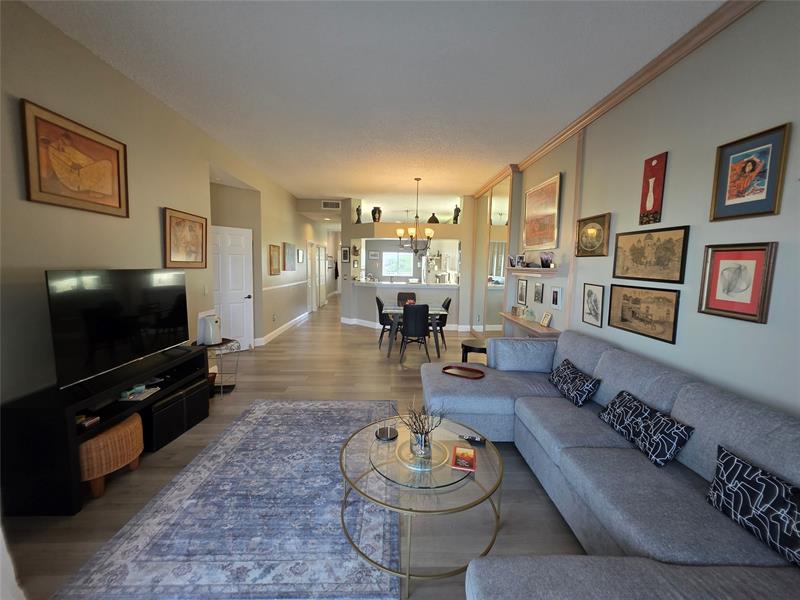 Image 21 of 58 For 7593 Granville Dr  411
