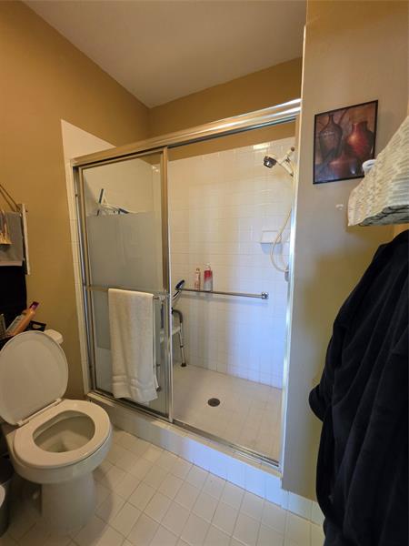 Image 34 of 58 For 7593 Granville Dr  411