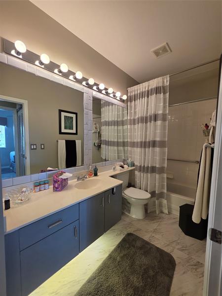 Image 49 of 58 For 7593 Granville Dr  411