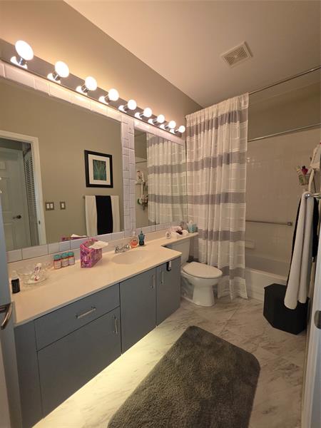 Image 50 of 58 For 7593 Granville Dr  411