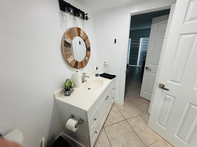 Image 5 of 21 For 1511 15th Ct  403