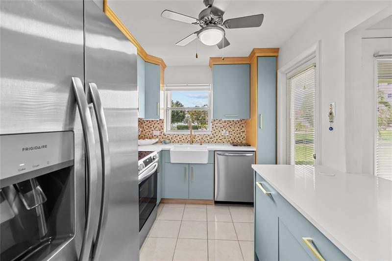 Image 24 of 43 For 808 7th St  105-b